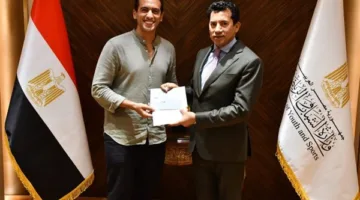 وزير الشباب والرياضة يجتمع مع البطل الأولمبي أحمد الجندي لمناقشة استعداداته للمرحلة القادمة.
