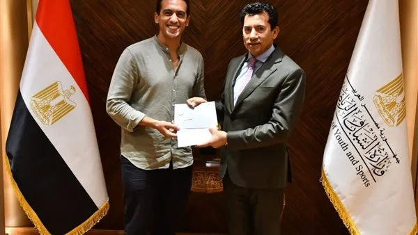 وزير الشباب والرياضة يجتمع مع البطل الأولمبي أحمد الجندي لمناقشة استعداداته للمرحلة القادمة.