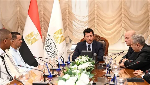 وزير الشباب والرياضة يجتمع مع وفد الشباب المغربي في سياق برنامج التبادل المتبادل