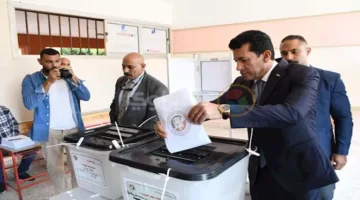 وزير الشباب والرياضة يشارك في التصويت لانتخابات الشيوخ في مدينة الشروق