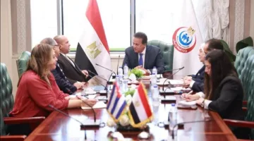 وزير الصحة وسفير كوبا يناقشان تعزيز التعاون في المجال الصحي