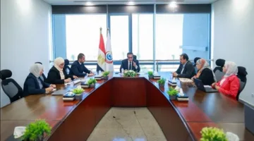 وزير الصحة يتناول موضوع تعيين أعضاء المهن الصحية ويدرس توزيعهم في المنشآت الصحية.