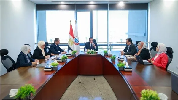 وزير الصحة يتناول موضوع تعيين أعضاء المهن الصحية ويدرس توزيعهم في المنشآت الصحية. وزير الصحة يتناول موضوع تعيين أعضاء المهن الصحية ويدرس توزيعهم في المنشآت الصحية.