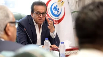 وزير الصحة يجتمع لمراجعة الاحتياطيات الآمنة من الأدوية في جميع المرافق الطبية التابعة للوزارة.