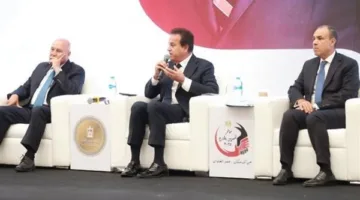 وزير الصحة يشارك في مناقشة ضمن مؤتمر المصريين في المهجر