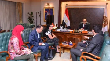 وزير العمل يستقبل فريقًا من شركة ماجنت بلتون للحلول الإدارية