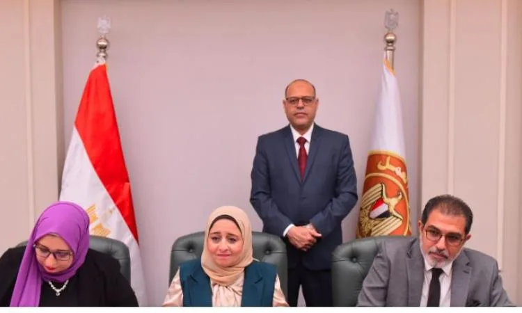 وزير العمل يشارك في توقيع اتفاقية للتعاون في دمج ذوي الإعاقة في سوق العمل. وزير العمل يشارك في توقيع اتفاقية للتعاون في دمج ذوي الإعاقة في سوق العمل.