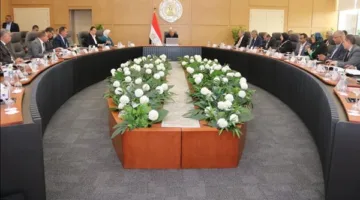 وزير الكهرباء يوجه بالاستمرار في خطة مواجهة زيادة الأحمال وارتفاع استهلاك الطاقة