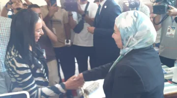 وزيرة التضامن للجمهور: نساء مصر لم يتخلوا عن وطنهم إطلاقًا.. وتنظيم الانتخابات كان «ممتازًا»