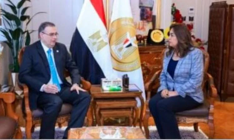 وزيرة التنمية المحلية تناقش سبل التعاون مع رئيس الجهاز المركزي للتنظيم والإدارة وزيرة التنمية المحلية تناقش سبل التعاون مع رئيس الجهاز المركزي للتنظيم والإدارة