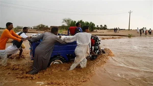 وفاة 10 أفراد نتيجة الأمطار والفيضانات في عدة ولايات سودانية وفاة 10 أفراد نتيجة الأمطار والفيضانات في عدة ولايات سودانية