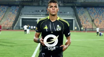 ياسين مرعي يفوز بجائزة أفضل لاعب في مباراة الأهلي ومودرن سبورت.