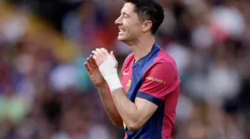 يجب عليك المغادرة على الفور.. أسطورة بولندا يوجه نصيحة لليفاندوفسكي بالرحيل عن برشلونة والانتقال إلى السعودية
