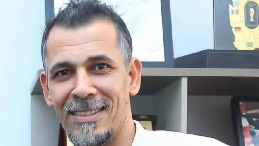 يونس محمود يوضح رأيه بشأن عدنان درجال ورئاسة الاتحاد العراقي لكرة القدم. يونس محمود يوضح رأيه بشأن عدنان درجال ورئاسة الاتحاد العراقي لكرة القدم.