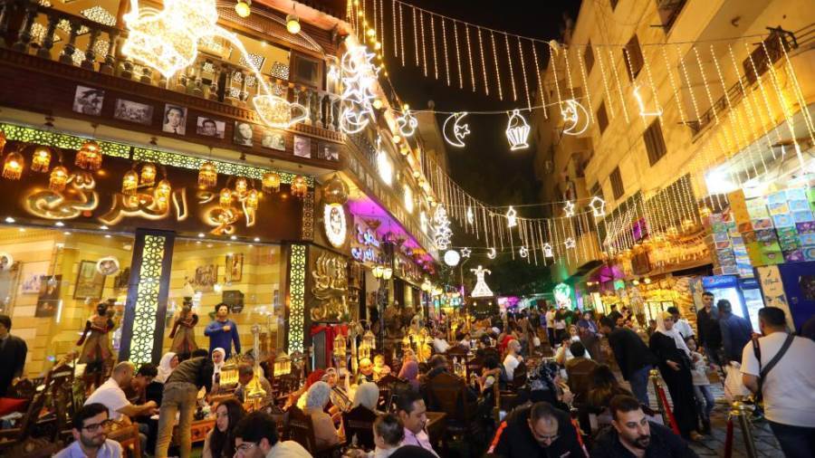بوابة روز اليوسف | رمضان في مصر.. تعرف على عادات وتقاليد المصريين في الشهر الكريم