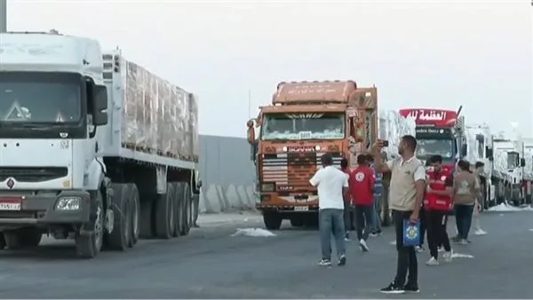 الدفعة الثانية من قافلة المساعدات 27 تبدأ رحلتها من مصر إلى غزة الدفعة الثانية من قافلة المساعدات 27 تبدأ رحلتها من مصر إلى غزة