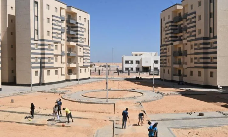 الإسكان: العمل جارٍ على بناء 6994 وحدة سكنية ضمن مشروع “سكن لكل المصريين” في العاشر من رمضان. الإسكان: العمل جارٍ على بناء 6994 وحدة سكنية ضمن مشروع “سكن لكل المصريين” في العاشر من رمضان.