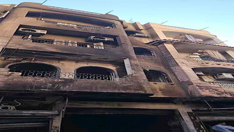 النيابة الإدارية تعلن عن تفاصيل حريق في مبنى بسوهاج أدى لإصابة خمسة أشخاص