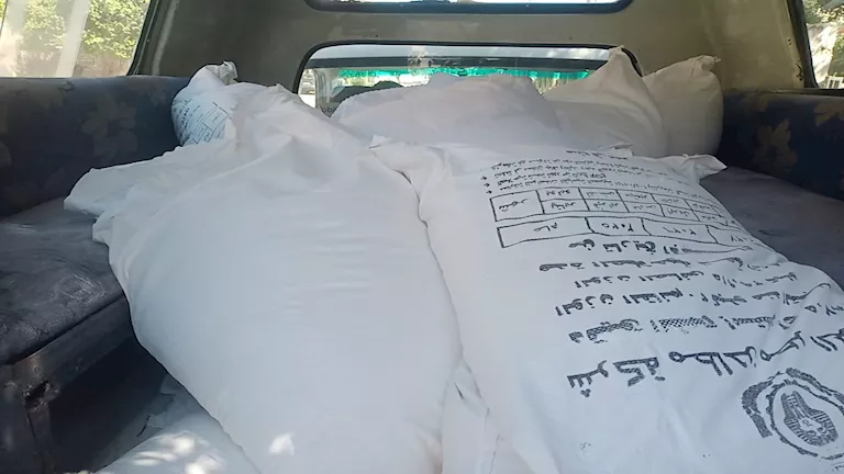 قضايا التموين تلاحق أصحاب “الدقيق المدعوم” وضبط 8 أطنان في عملية أمنية قضايا التموين تلاحق أصحاب “الدقيق المدعوم” وضبط 8 أطنان في عملية أمنية
