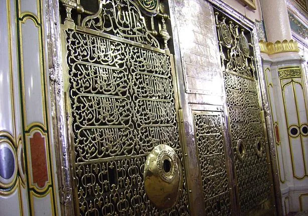 ما الذي حال دون دفن النبي صلى الله عليه وسلم لثلاثة أيام بعد وفاته؟.. داعية ما الذي حال دون دفن النبي صلى الله عليه وسلم لثلاثة أيام بعد وفاته؟.. داعية