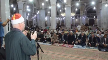 محافظ الغربية يشارك في احتفالات المولد النبوي الشريف من داخل المسجد الأحمدي في طنطا