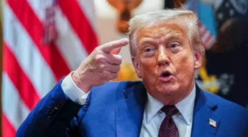 وجه ترامب منتفخ… صور حديثة تثير الجدل بشأن صحته